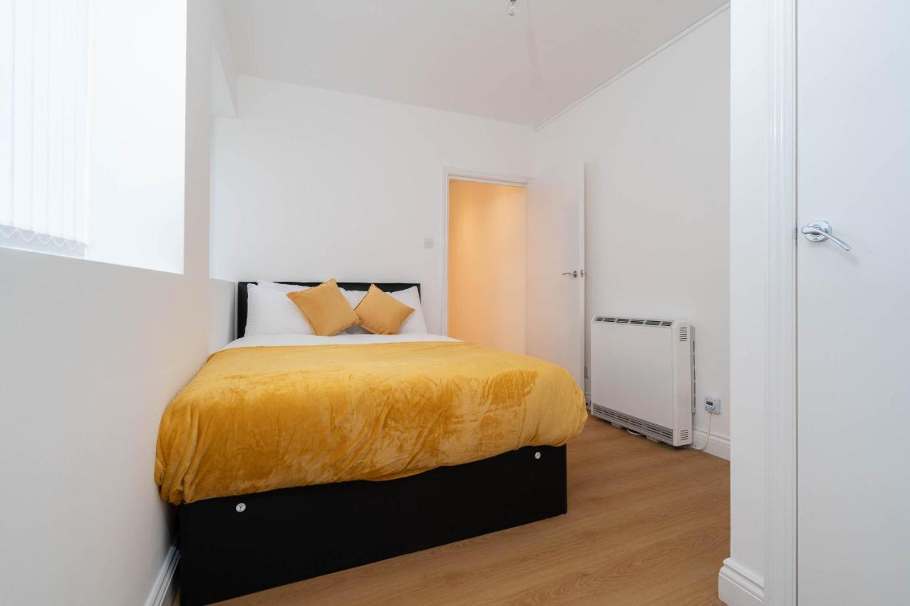 Two Bedroom Apartment-One Choice Stays- Jewellery Quarter Бирмингем Экстерьер фото