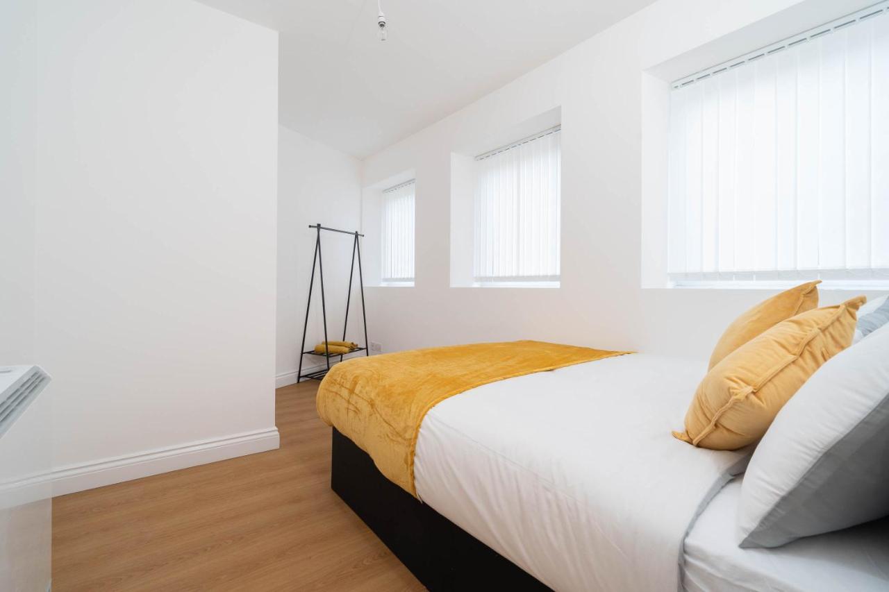 Two Bedroom Apartment-One Choice Stays- Jewellery Quarter Бирмингем Экстерьер фото