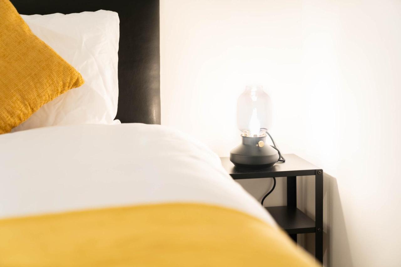 Two Bedroom Apartment-One Choice Stays- Jewellery Quarter Бирмингем Экстерьер фото